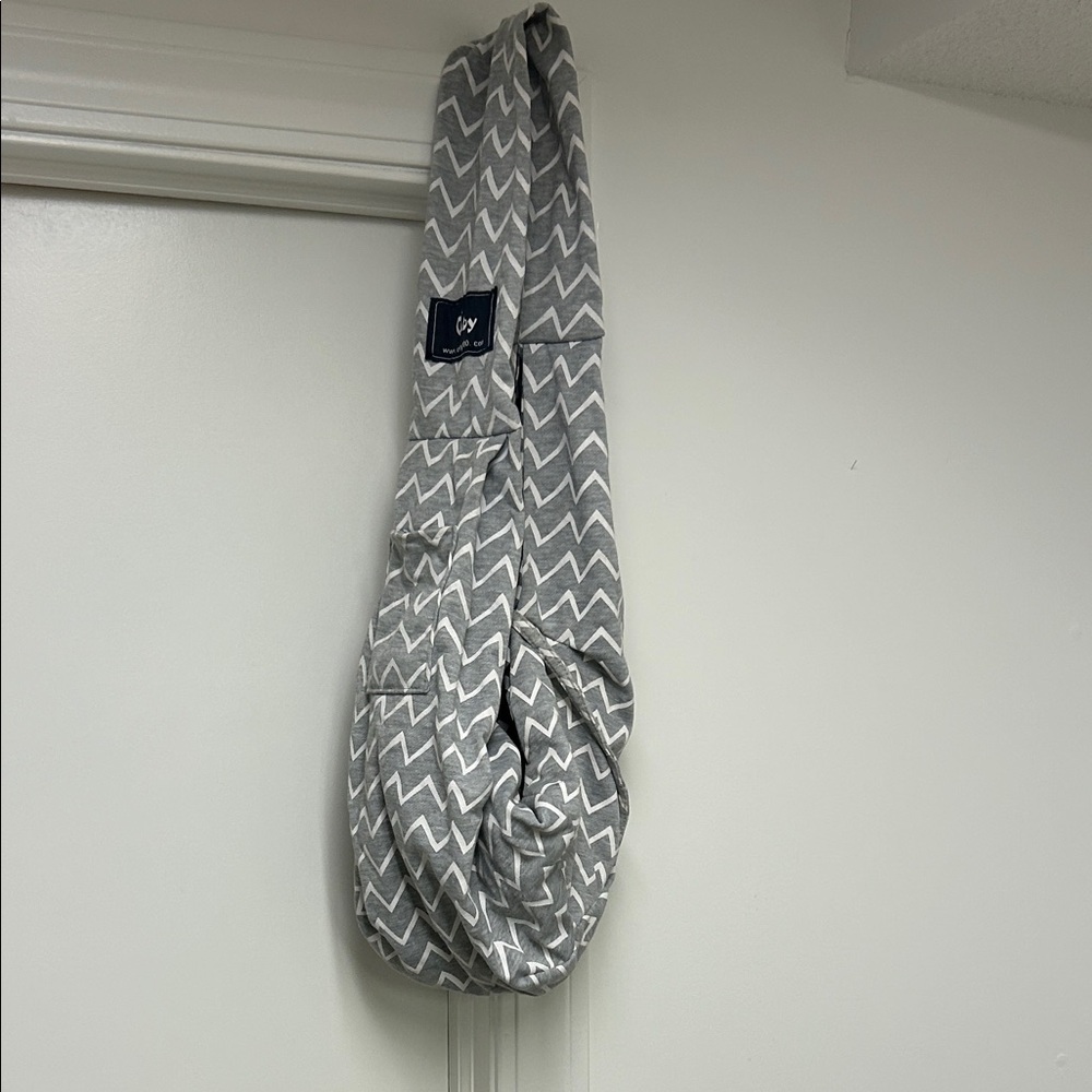 Gray Chevron Patterned pouch purse